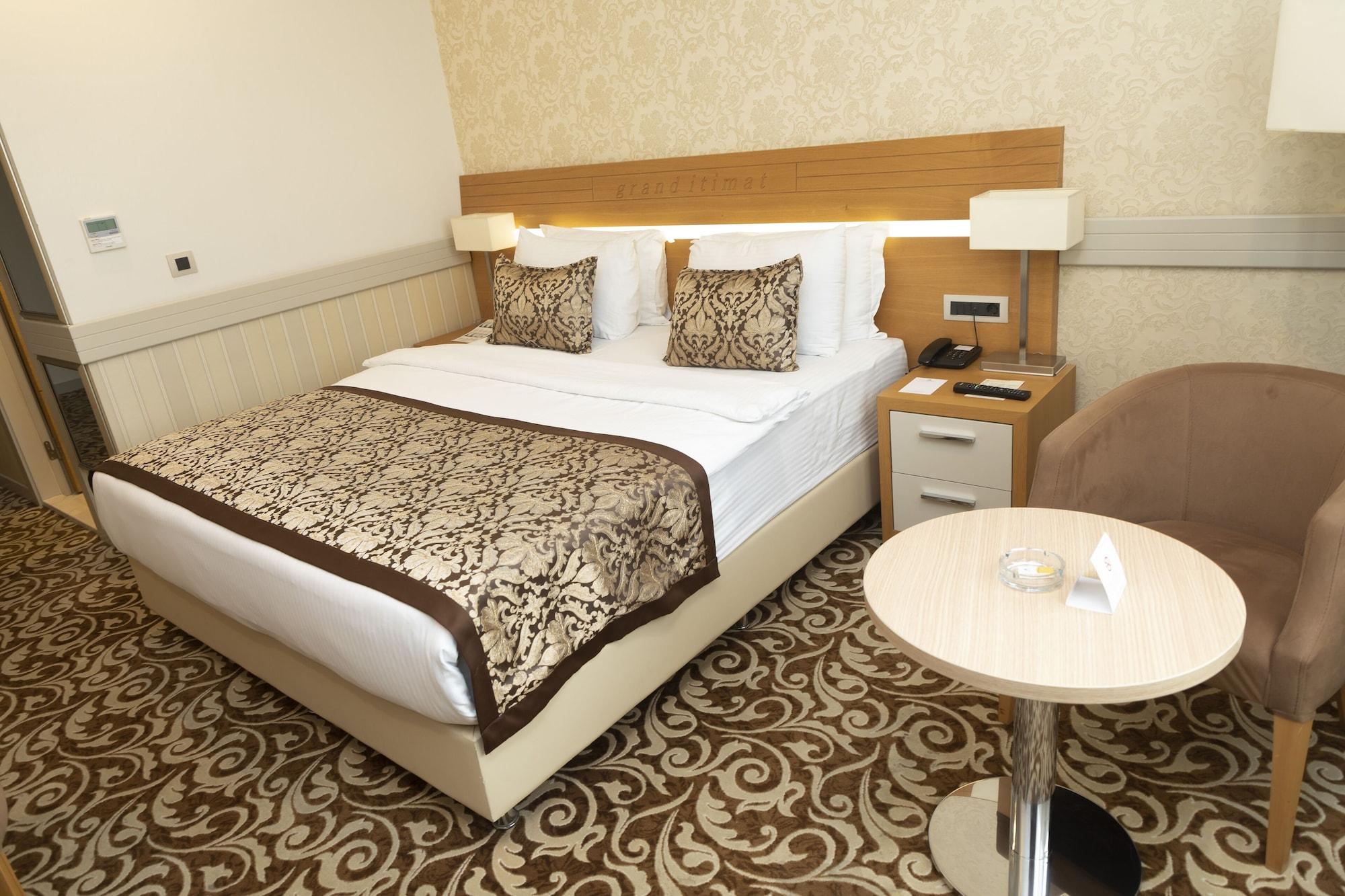 Grand Itimat Hotel 데니즐리 외부 사진