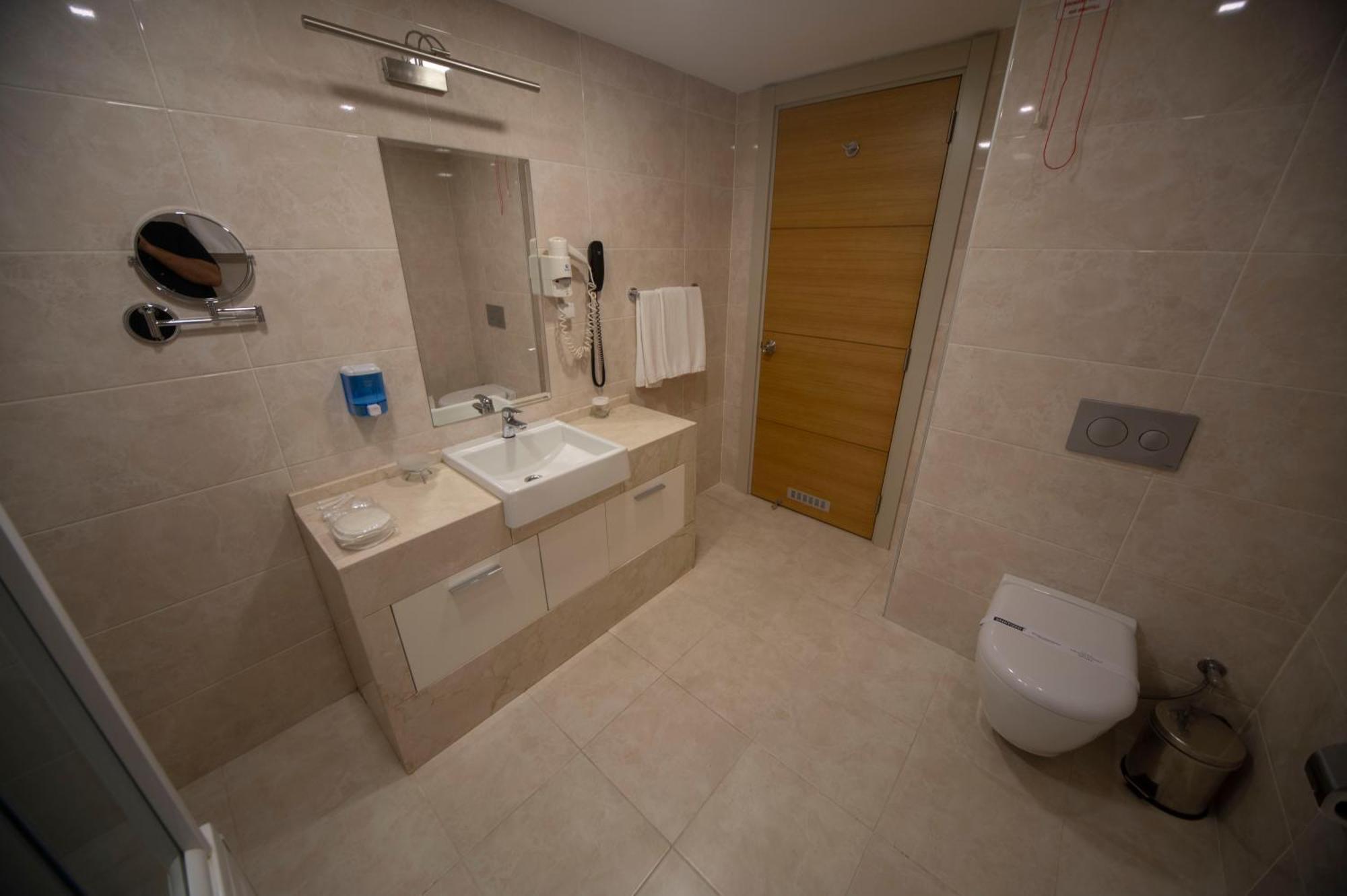 Grand Itimat Hotel 데니즐리 외부 사진