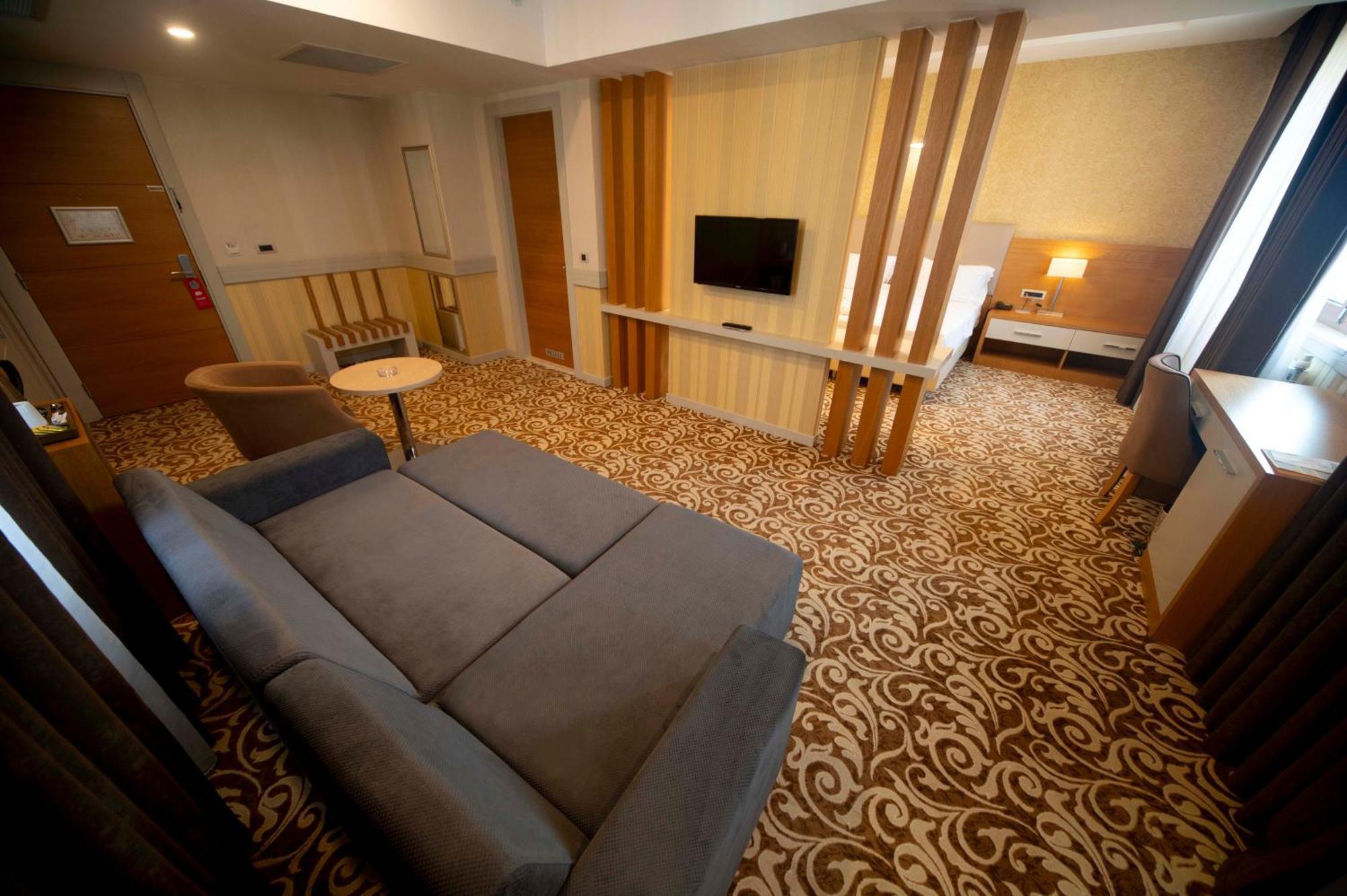 Grand Itimat Hotel 데니즐리 외부 사진